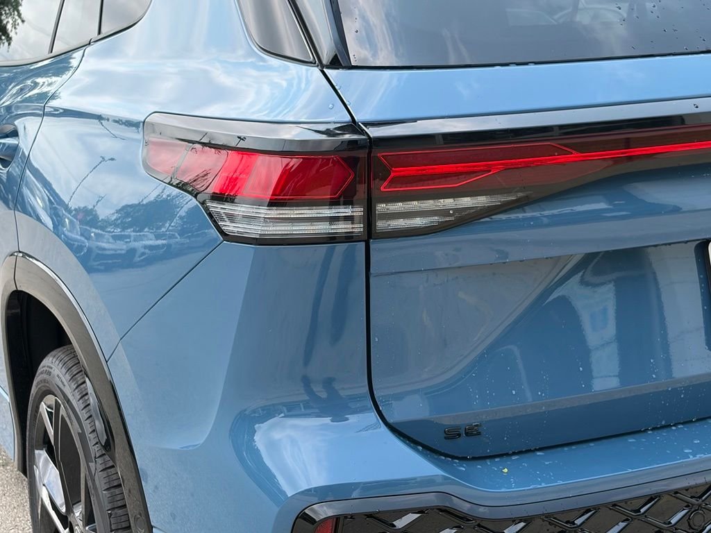 New 2026 Monterey Blue W/Deep Black Roof Volkswagen 2.0T SE R-Line Black image 8