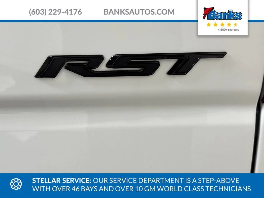 New 2026 Summit White Chevrolet RST image 9