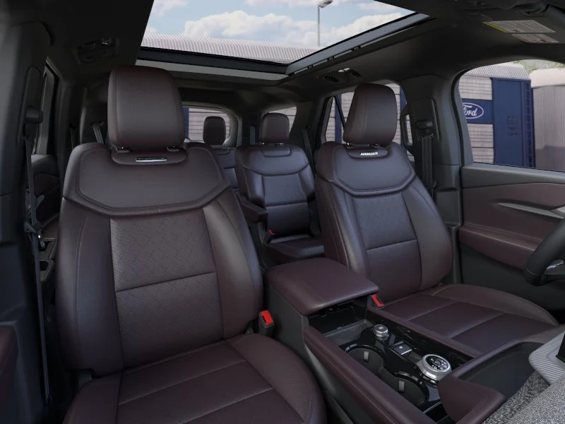 New 2026 Star White Metallic Tri-Coat Ford Platinum™ image 33