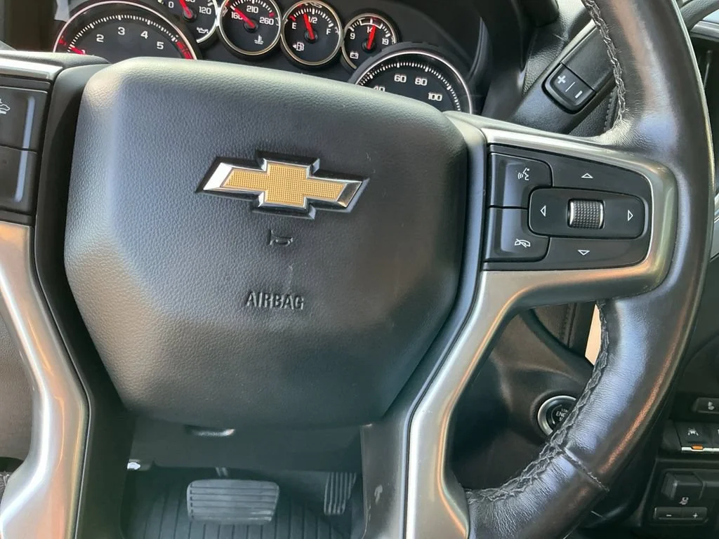 Used 2021 SUMMIT WHITE Chevrolet LTZ image 25