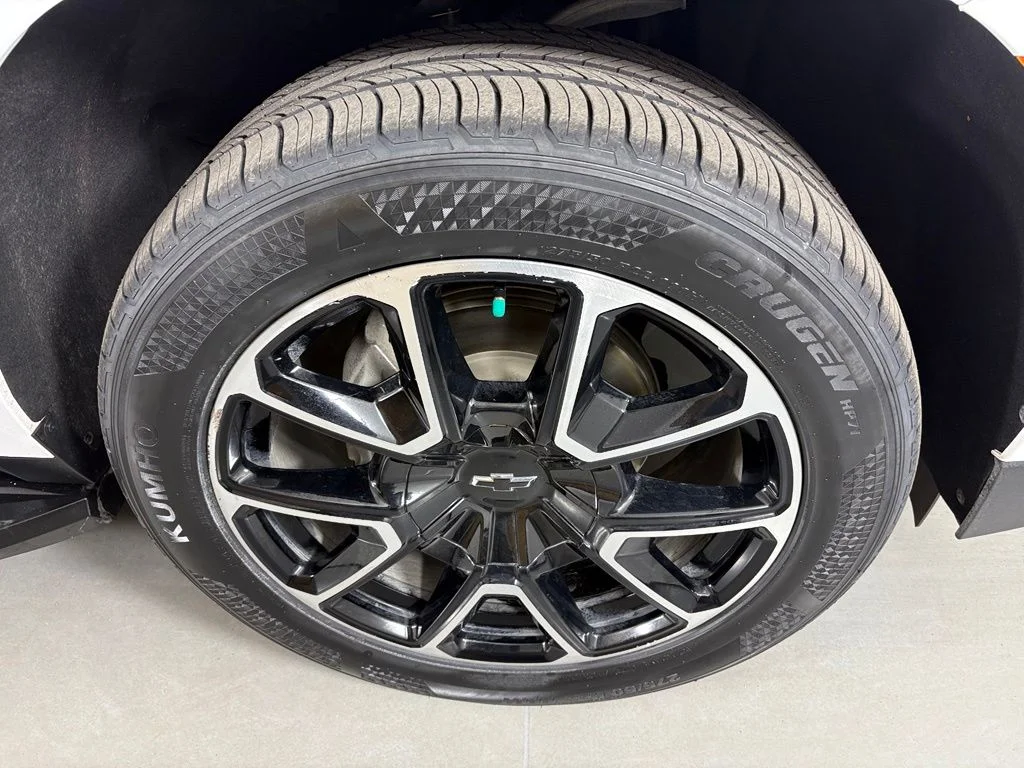 Used 2024 White Chevrolet RST image 13