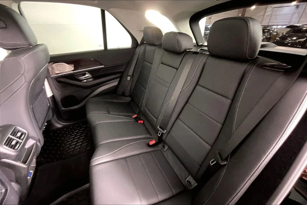 New 2026 Black Mercedes-Benz GLE 450 image 10