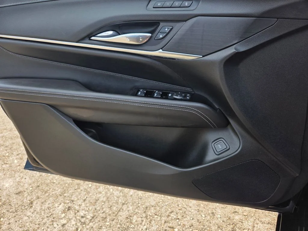 Used 2025 Black Cadillac Premium Luxury image 20
