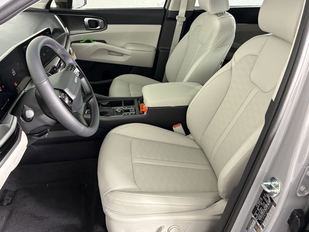 New 2026 Wolf Gray Kia S image 12