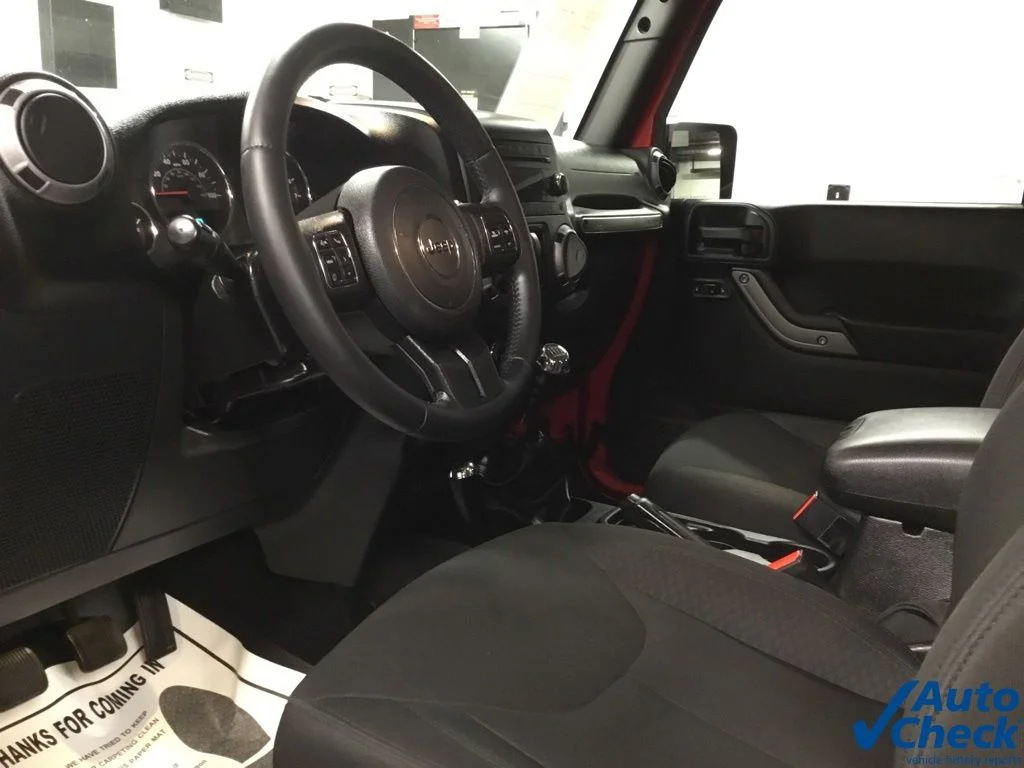 Used 2015 Red Jeep Sport image 23