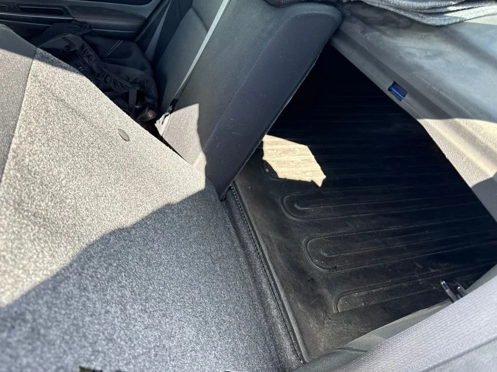 Used 2017 Blue Pearl Subaru Base image 13