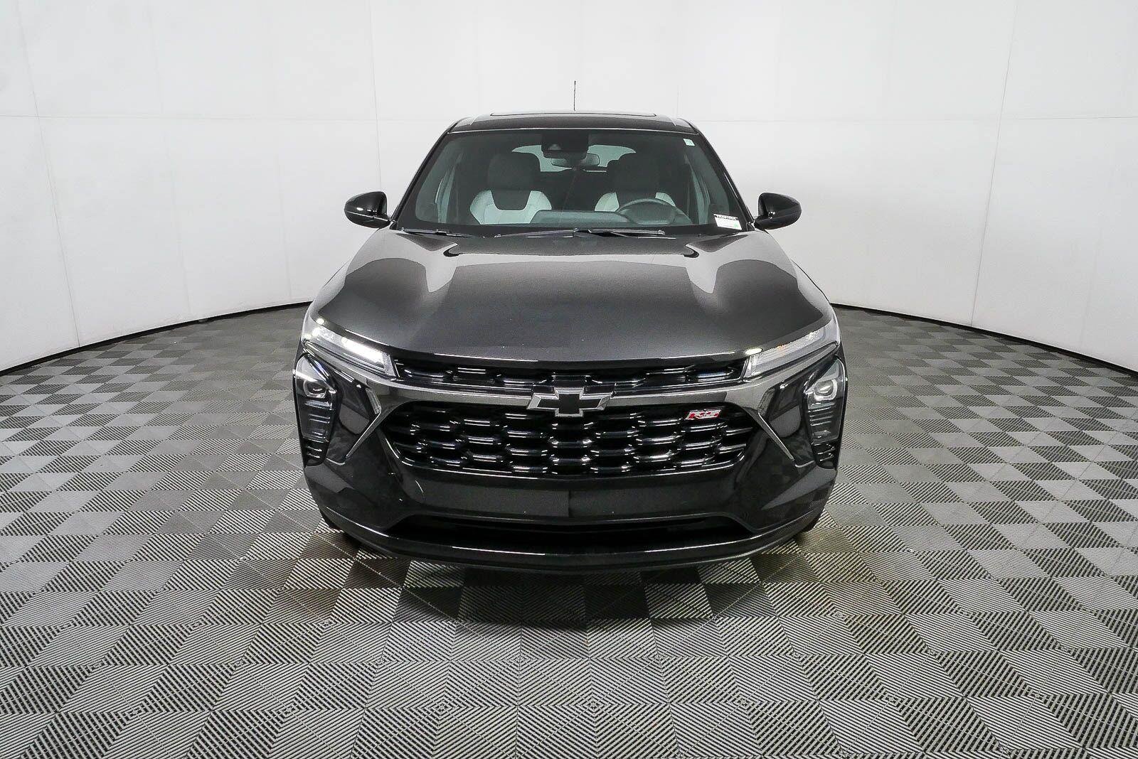 2025 Chevrolet Trax RS - Photo 32