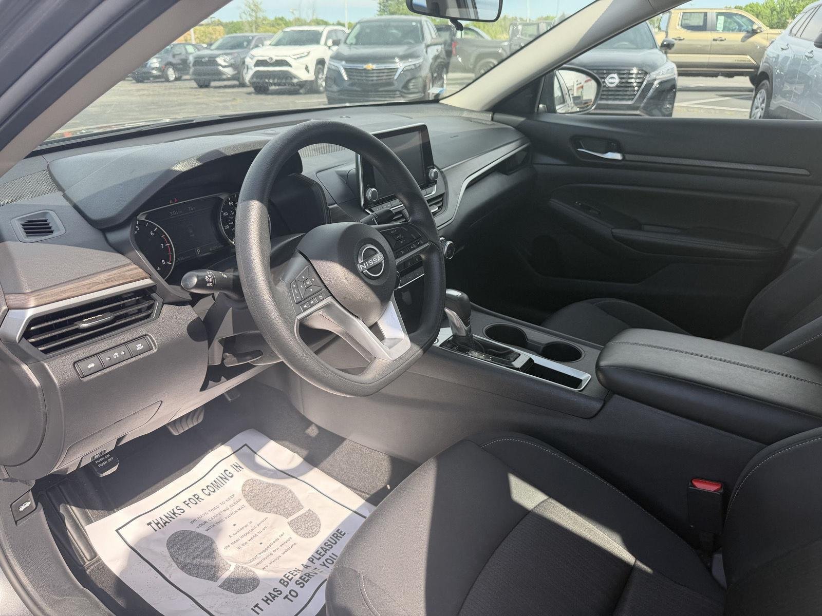 Used 2025 Gun Metallic Nissan SV image 13
