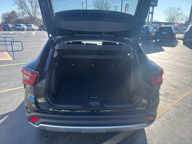 New 2026 Mosaic Black Metallic Chevrolet LT image 18