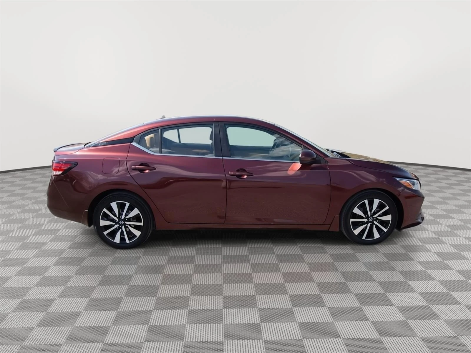 Used 2022 Rosewood Metallic Nissan SV image 4