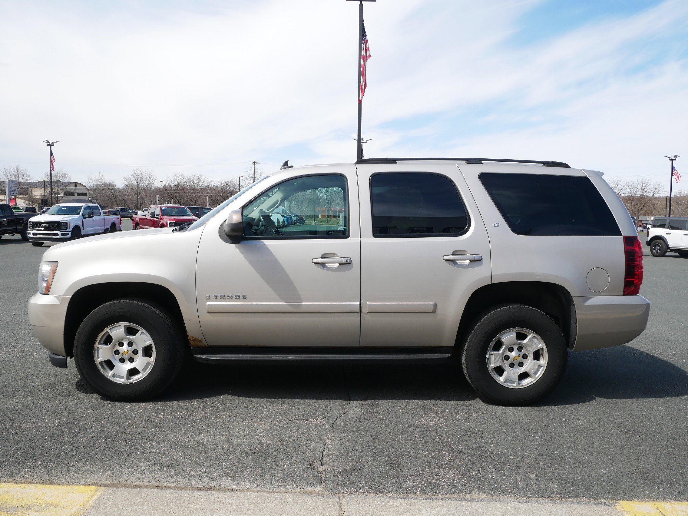 View vehicle photo 5