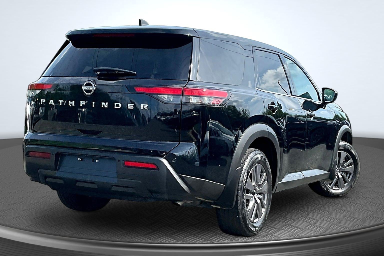 Used 2023 Black Nissan S image 5