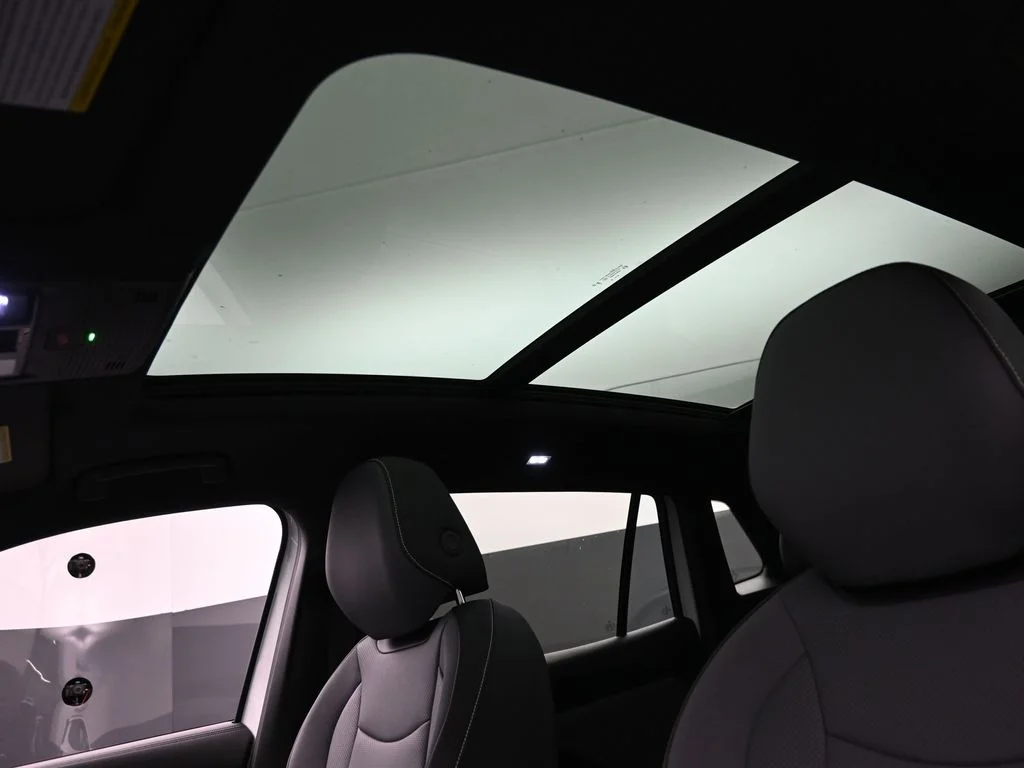 New 2026 Opal White Pearl Volkswagen 2.0T SE R-Line Black image 20