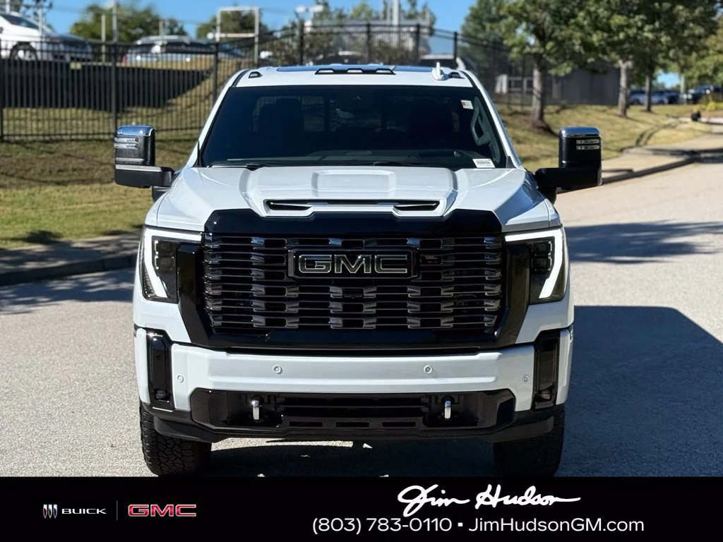 Used 2026 Glacier White Tricoat GMC Denali Ultimate image 11