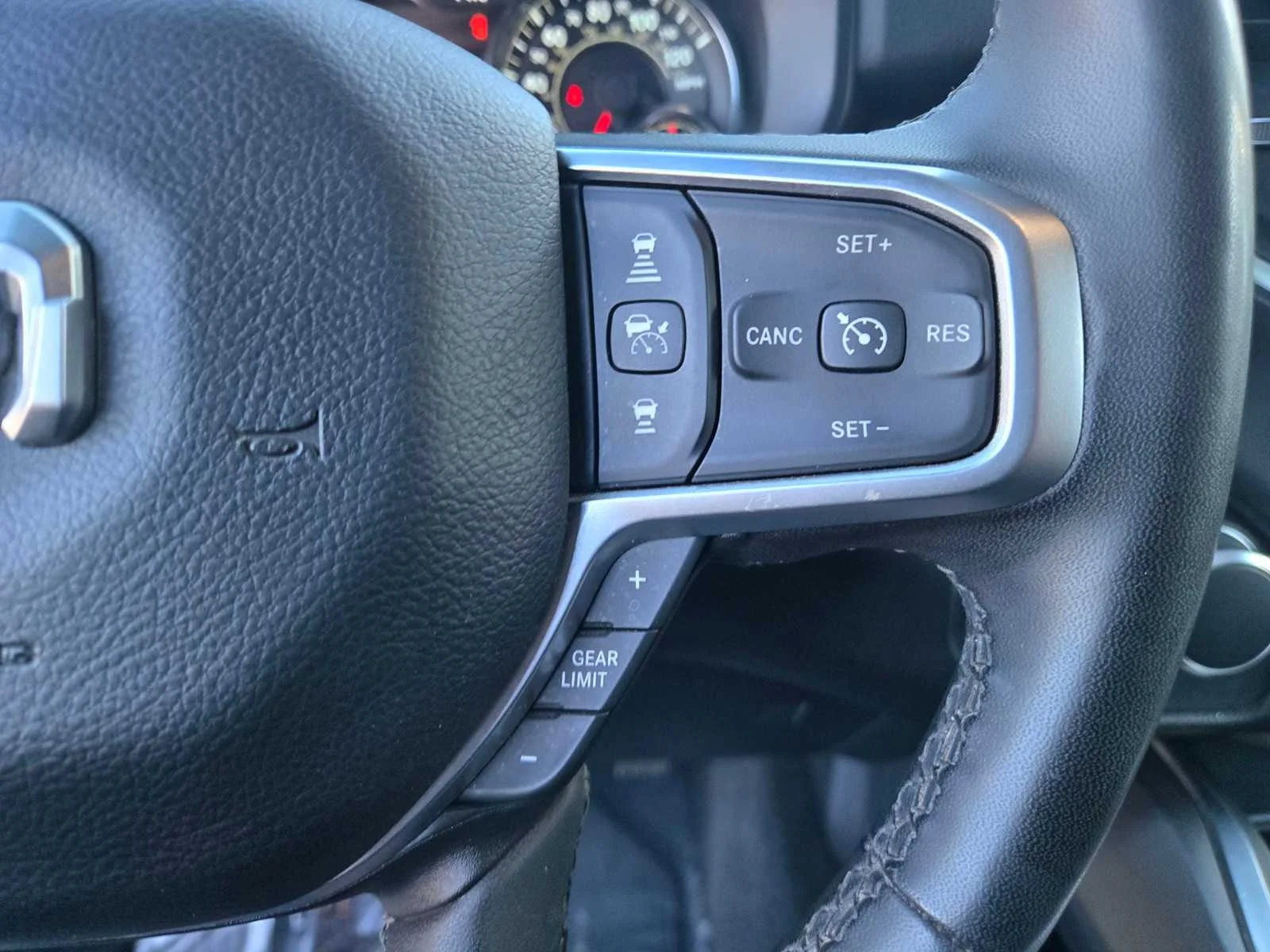 Used 2025  Ram Big Horn image 23