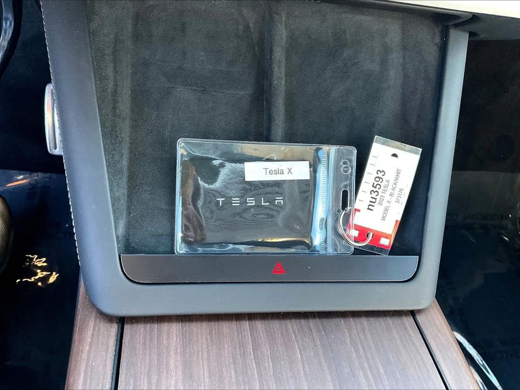 Used 2023 Black Tesla Standard Range image 32