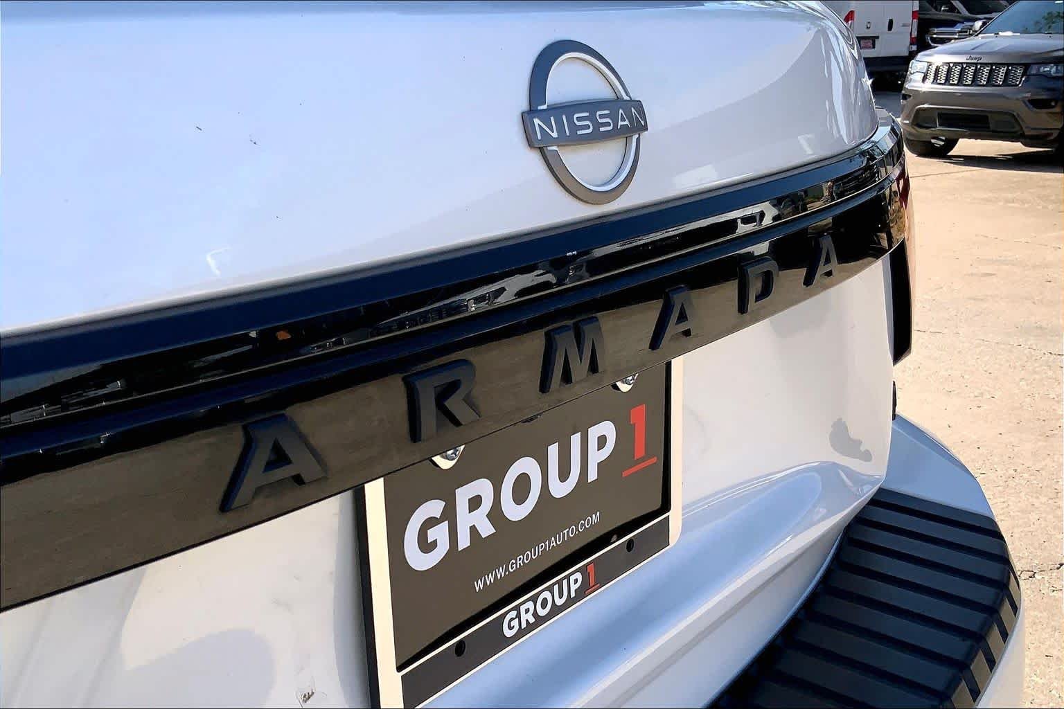Used 2023 Aspen White Tricoat Nissan SL image 31