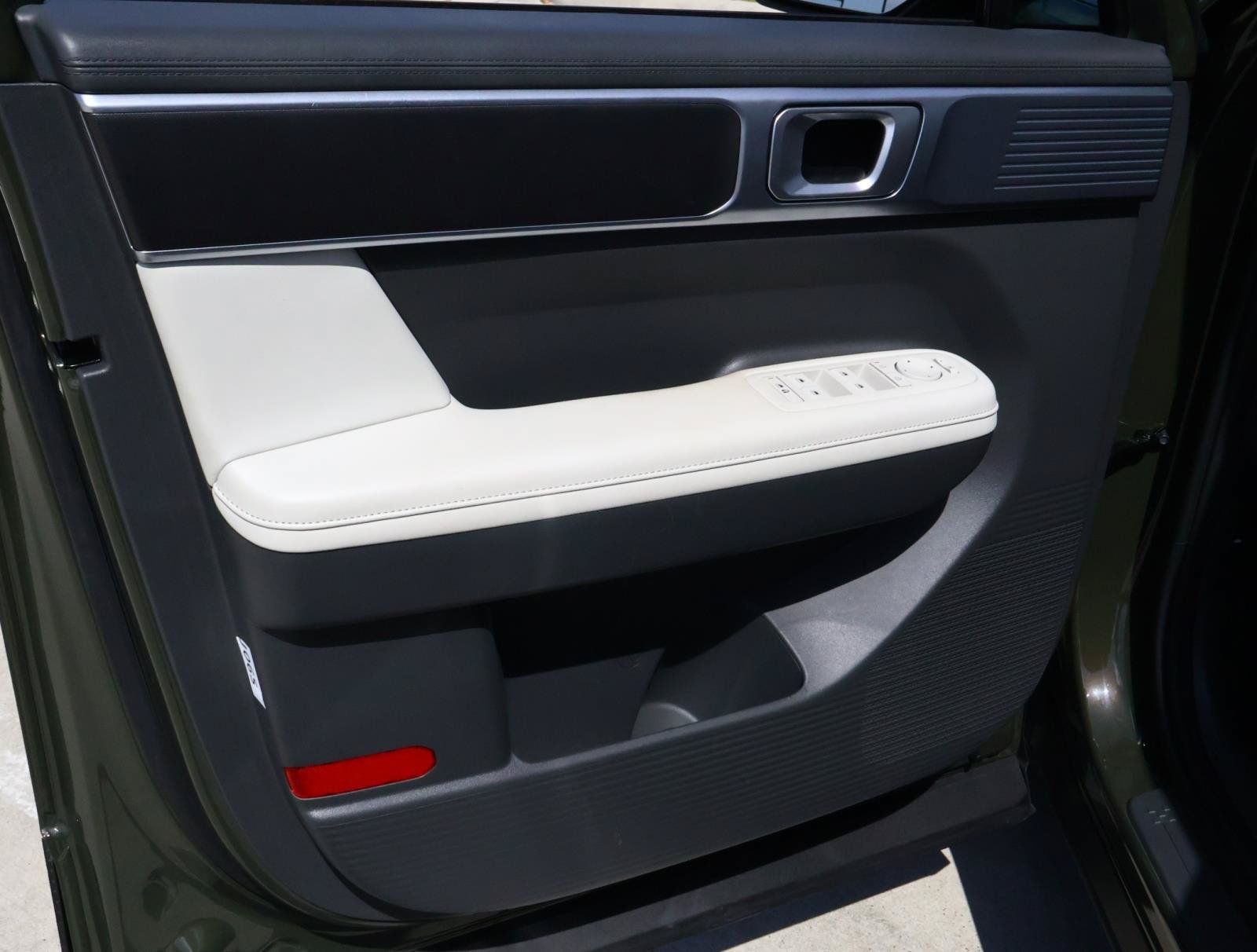 2025 Hyundai Santa Fe SEL - Photo 14