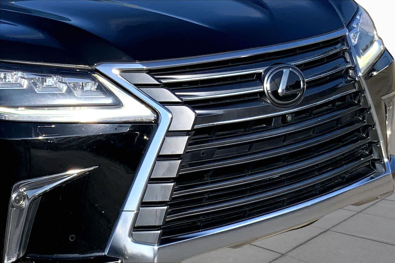 Certified Used 2019 Black Onyx Lexus  image 27