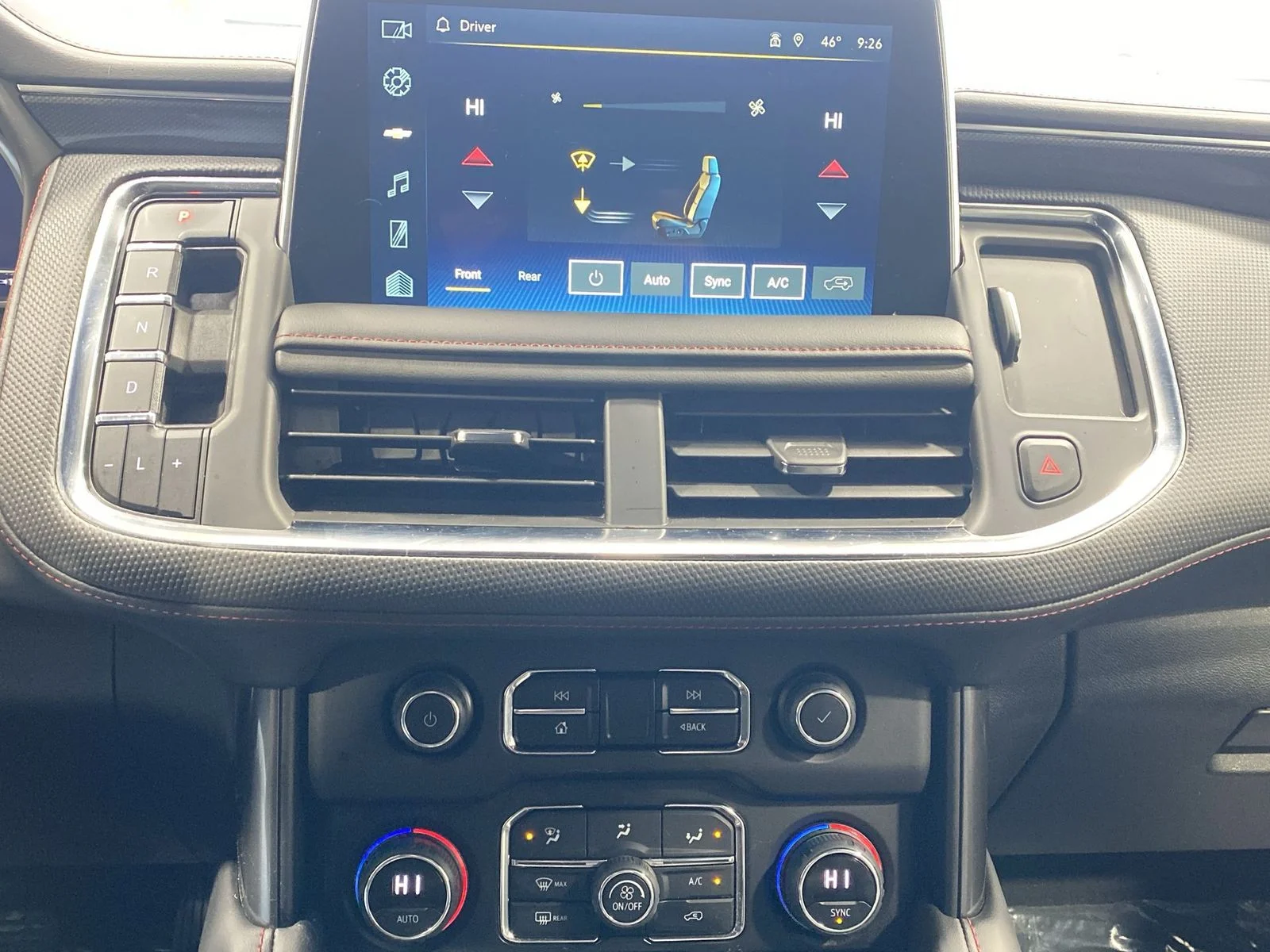 2024 Chevrolet Suburban RST - Photo 19