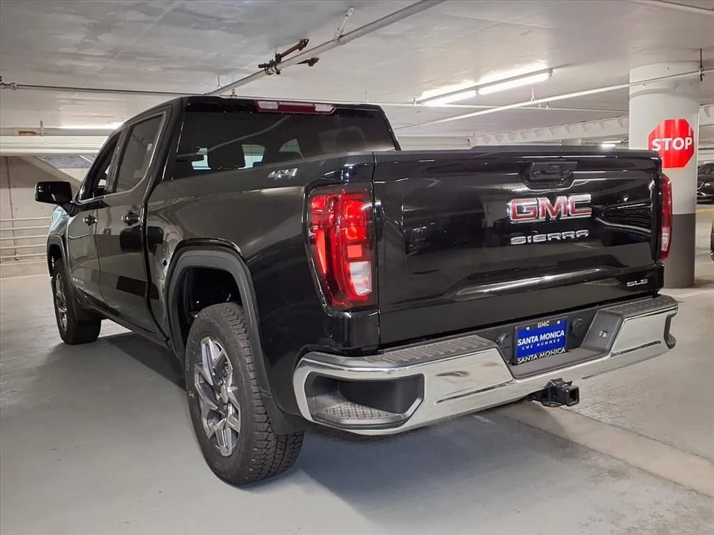2025 GMC Sierra 1500 SLE - Photo 10