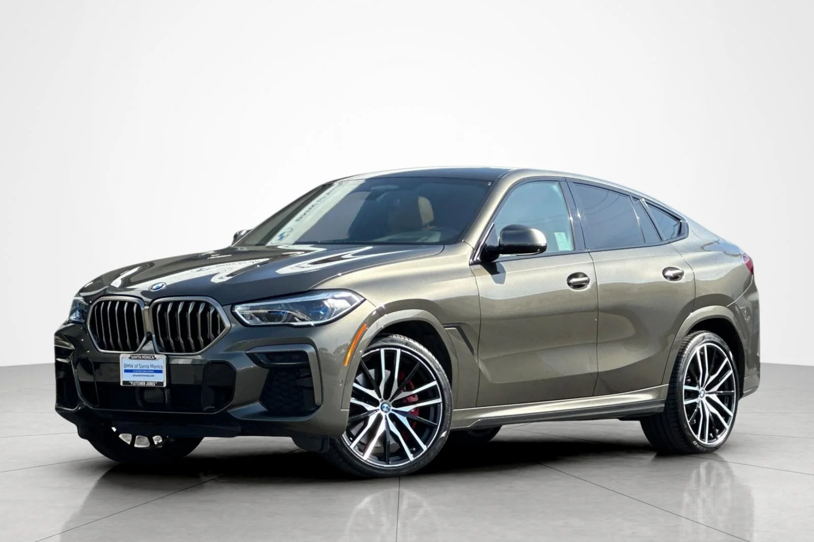 2023 BMW X6 M50i's photo