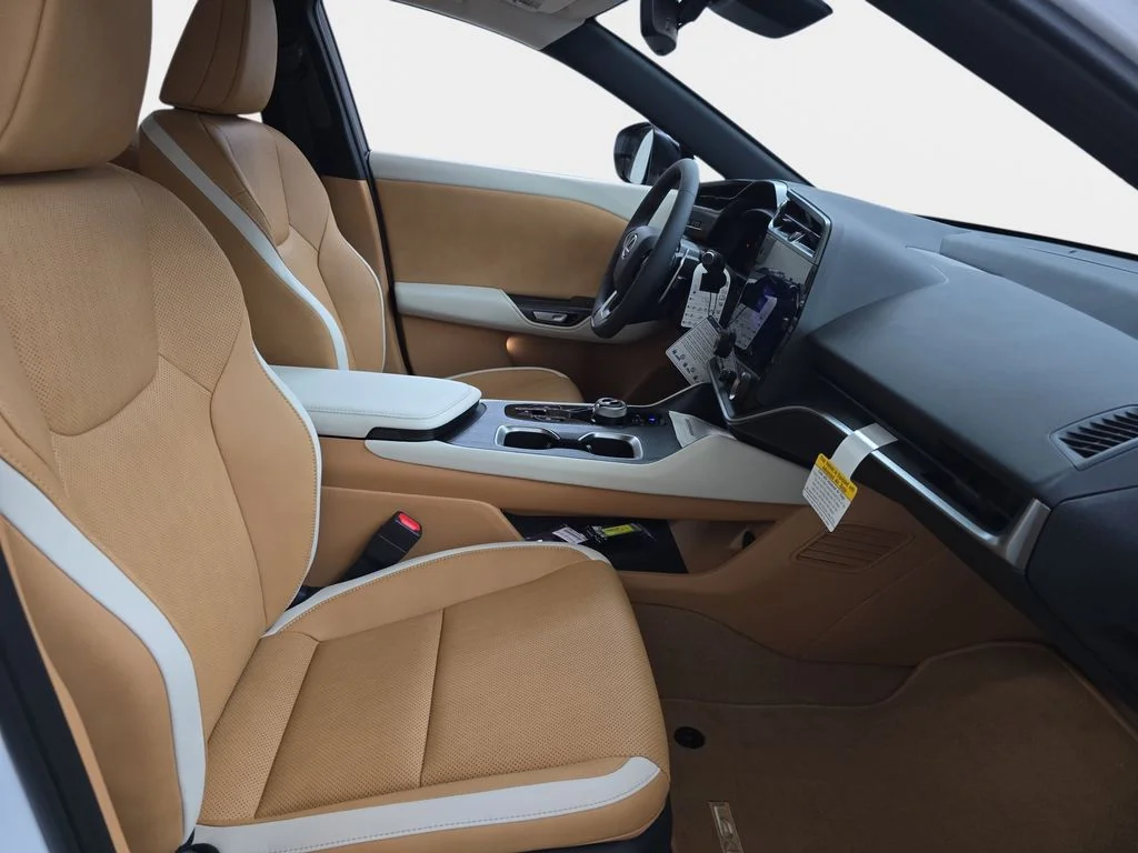New 2026 White Lexus  image 9