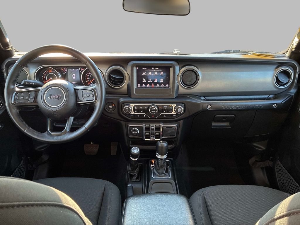 Used 2023 Black Jeep Sport S image 17