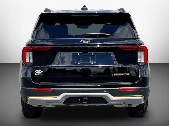 New 2026 Agate Black Metallic Ford Tremor® image 39