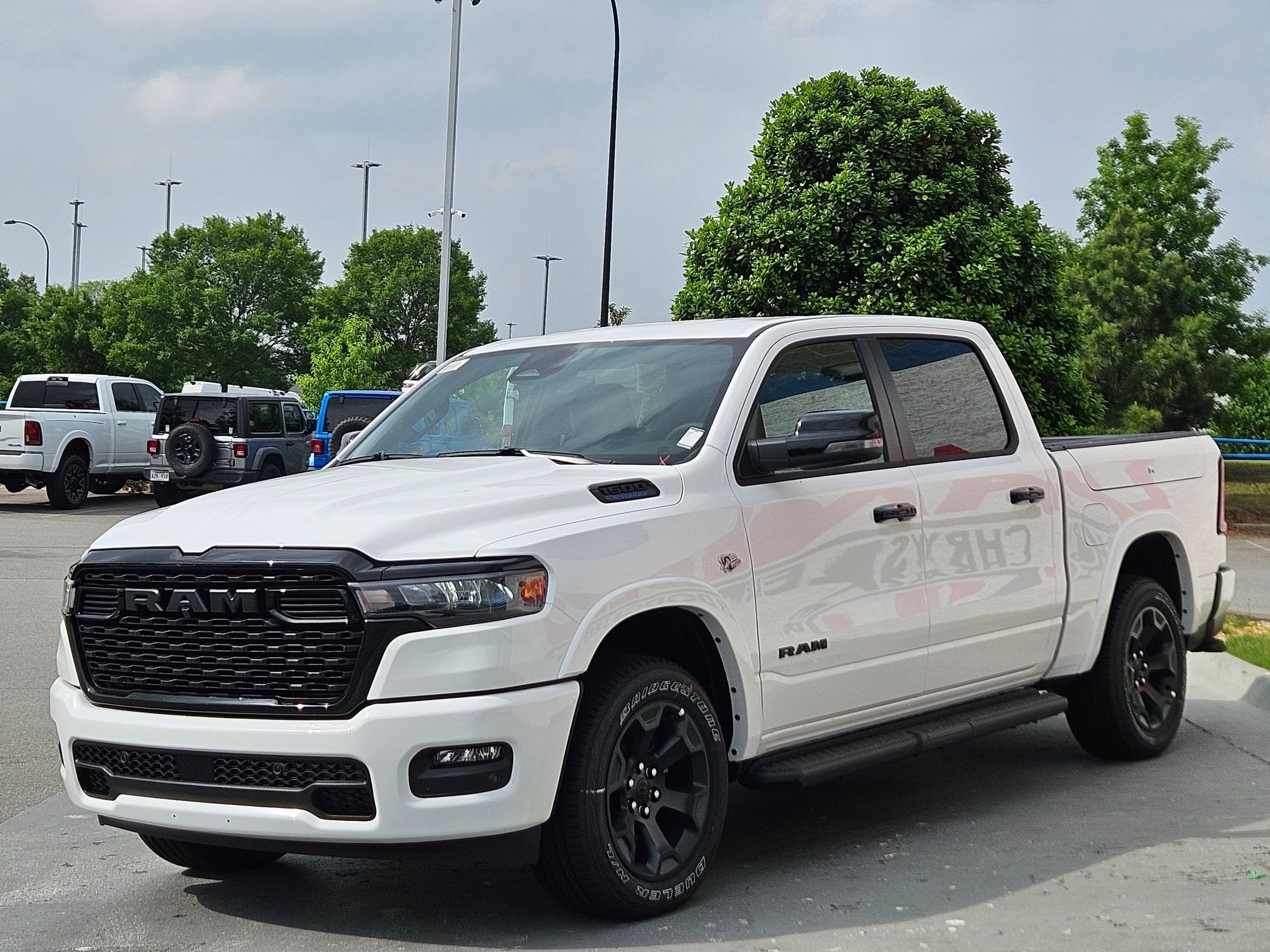 New 2026 Bright White Clear-Coat Exterior Paint RAM Big Horn image 3