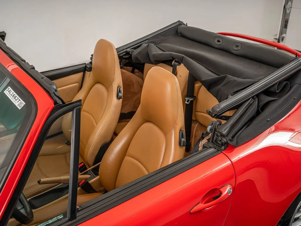 Used 1995 Guards Red Porsche  image 33