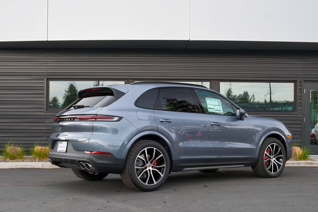 2026 Porsche Cayenne S - Photo 29