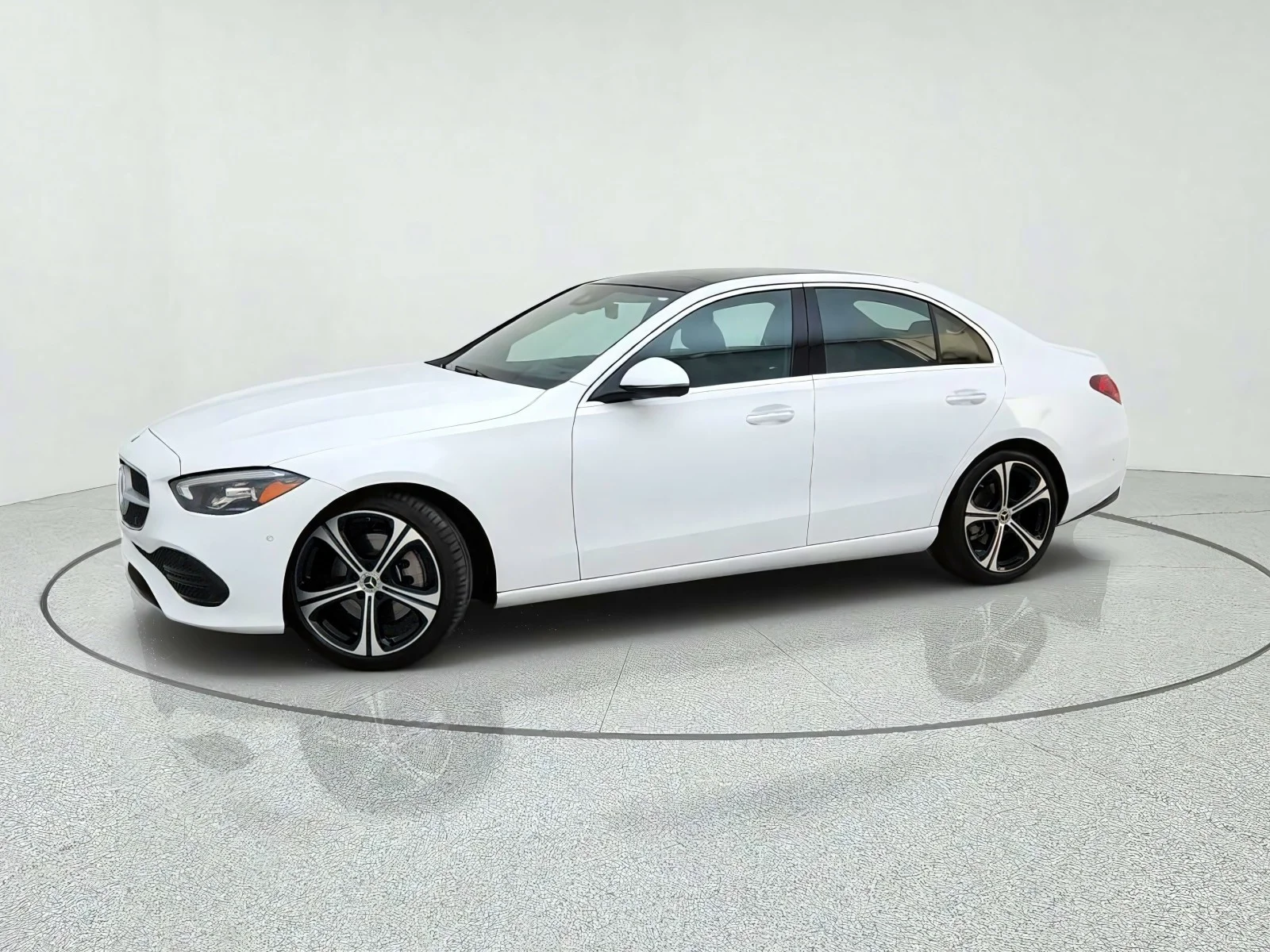 Used 2023 MANUFAKTUR Moonlight White Metallic Mercedes-Benz C 300 image 15