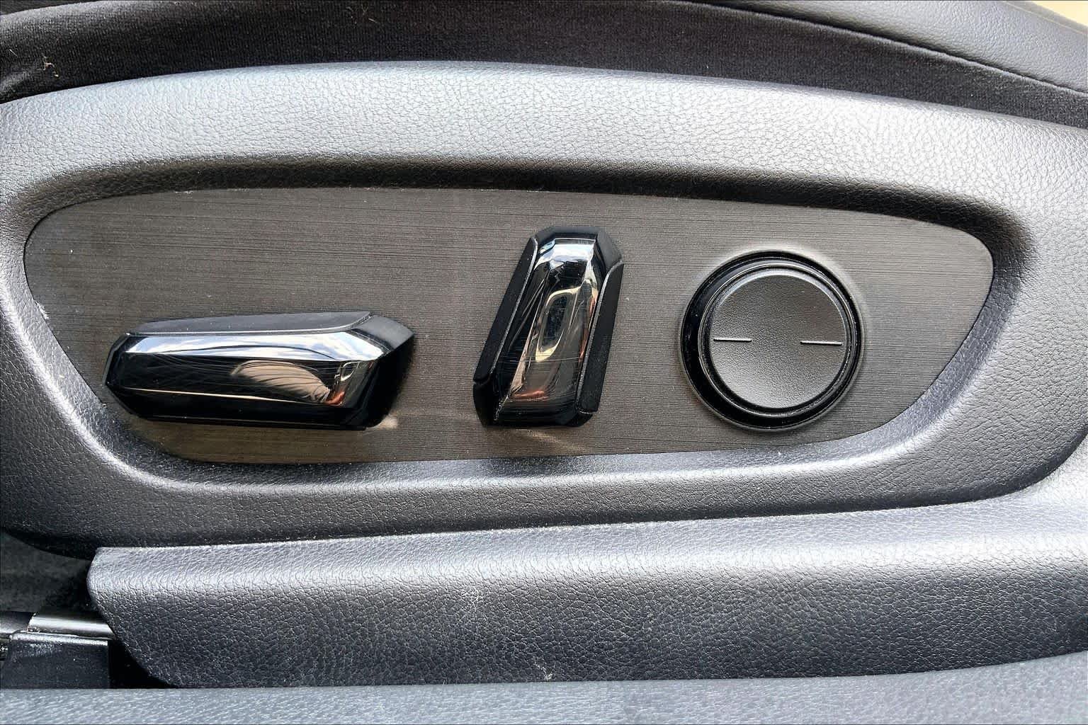 Used 2019 Nightfall Mica Lexus  image 34