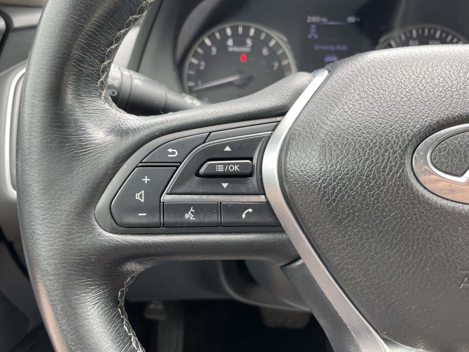 Used 2018 Black Obsidian INFINITI 3.0t LUXE image 32