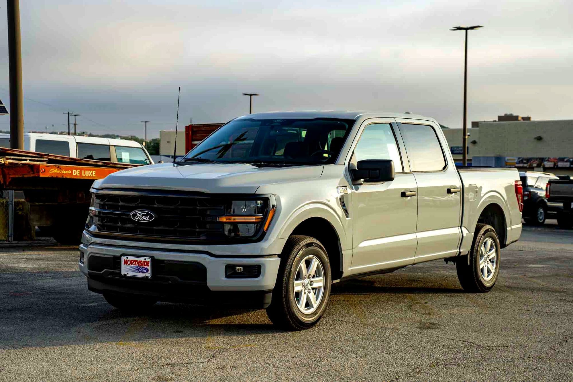 New 2026 Avalanche Ford XLT image 7