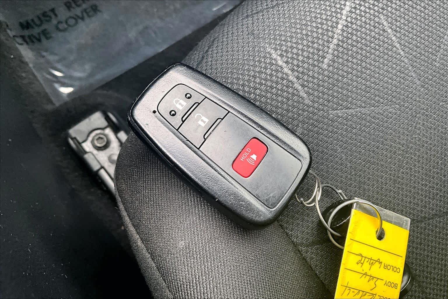 Used 2025 Ice Cap Toyota Hybrid XLE image 15