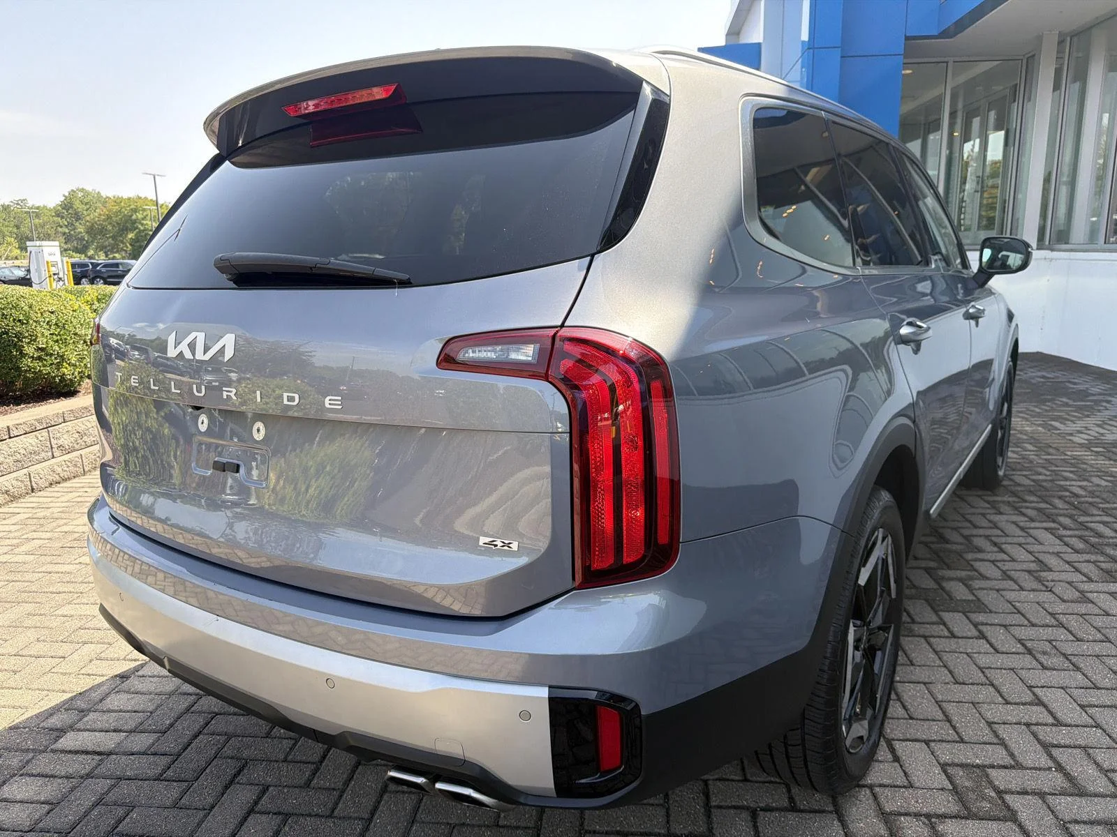Used 2024 Everlasting Silver Kia S image 5