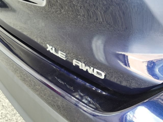 Certified Used 2022  Toyota XLE image 29