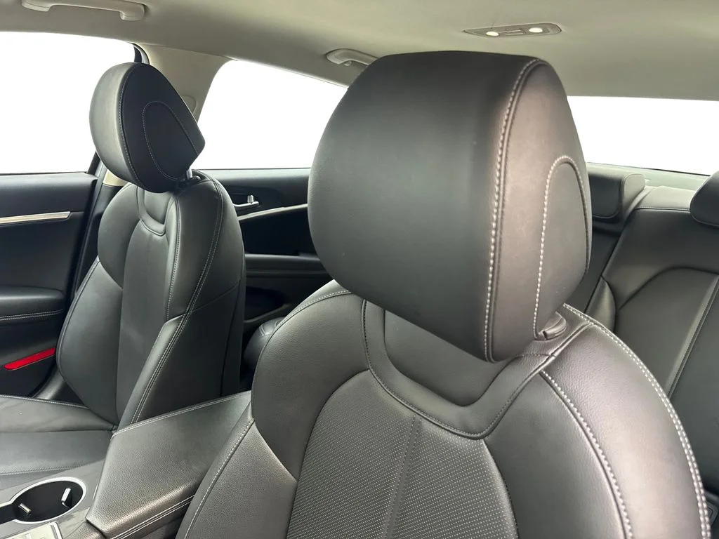 Used 2025 Silver Genesis 2.5T image 27