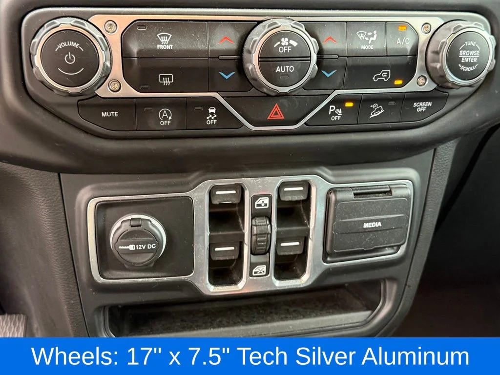 Used 2020 White Jeep Unlimited Sport S image 30
