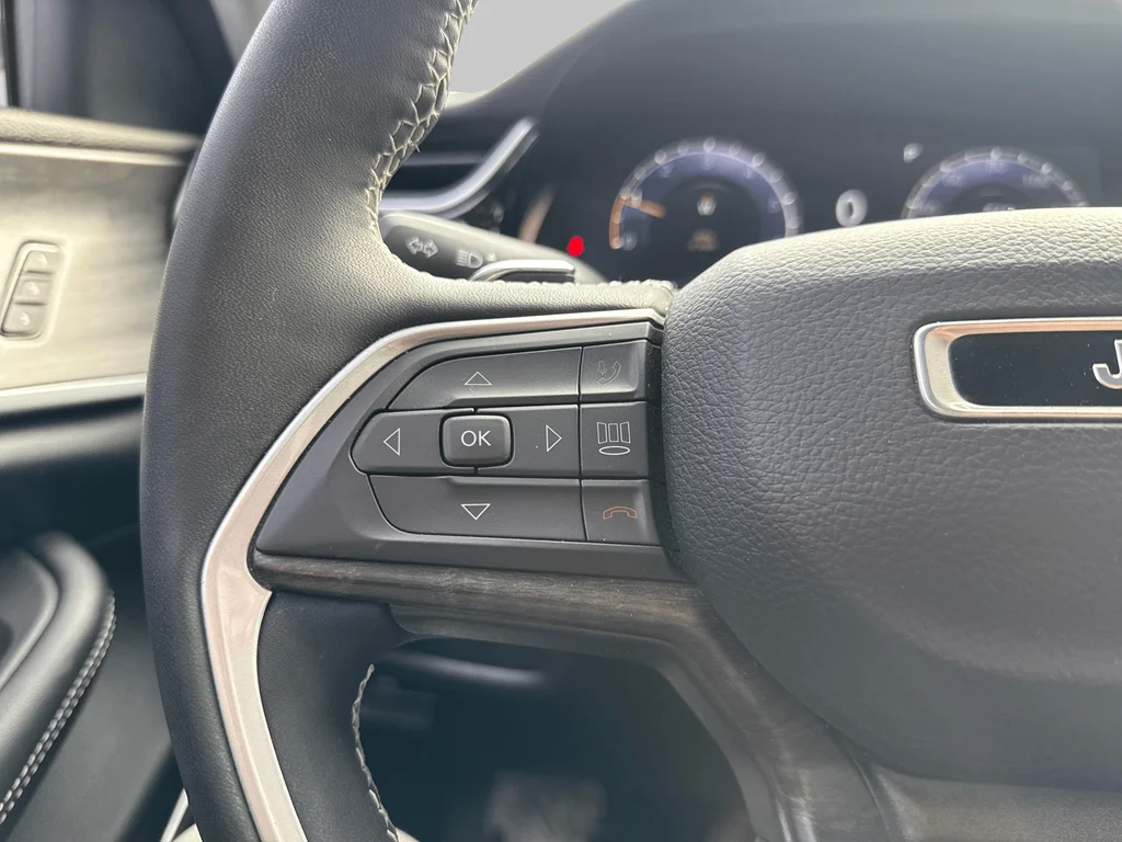 Used 2023 Black Jeep Limited image 18