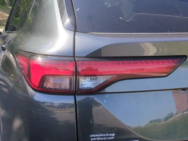 Used 2024  Mitsubishi SE Black Edition image 21