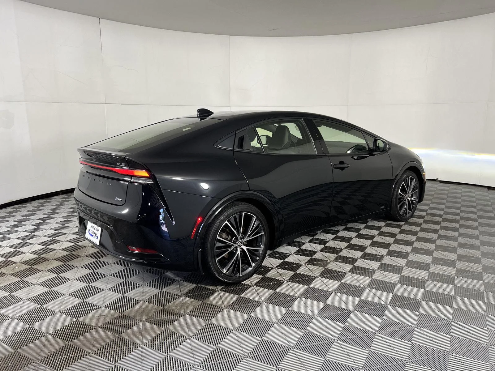 Used 2024 Midnight Black Metallic Toyota XLE image 27