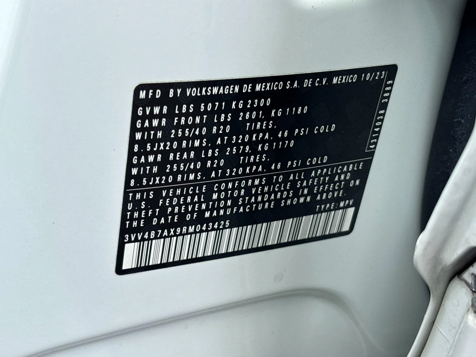Certified Used 2024 Opal White Pearl Volkswagen SEL R-Line image 11