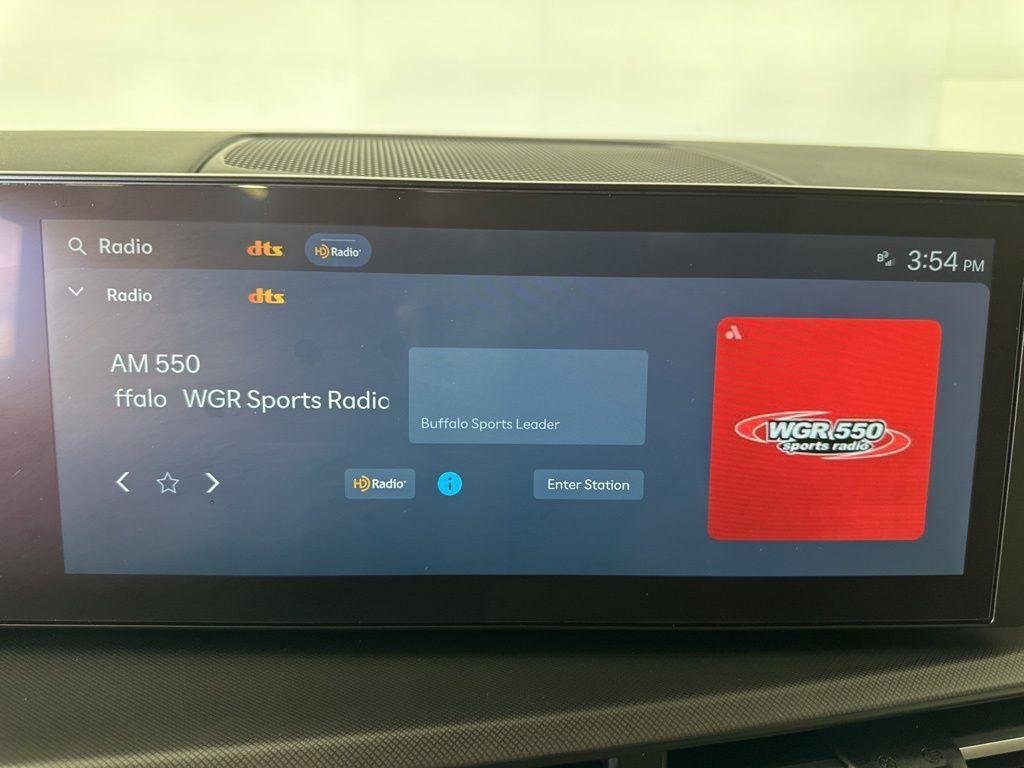 Used 2026 Red Hyundai SEL image 18