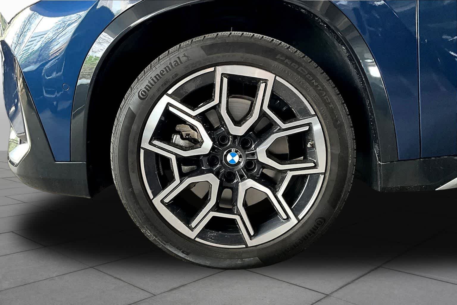 Certified Used 2025 Phytonic Blue Metallic BMW xDrive28i image 10