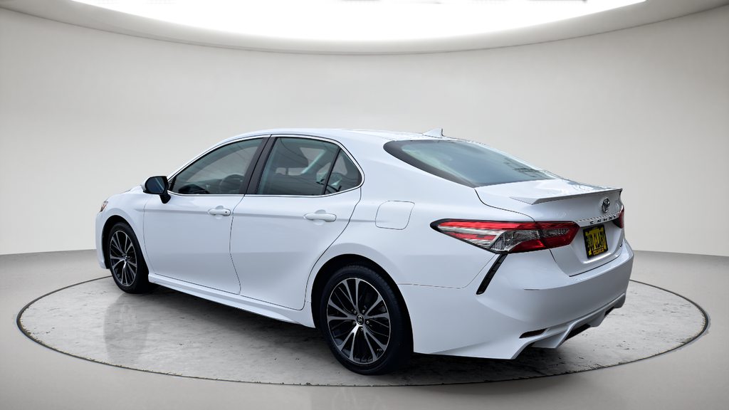 Used 2019 White Toyota SE image 5