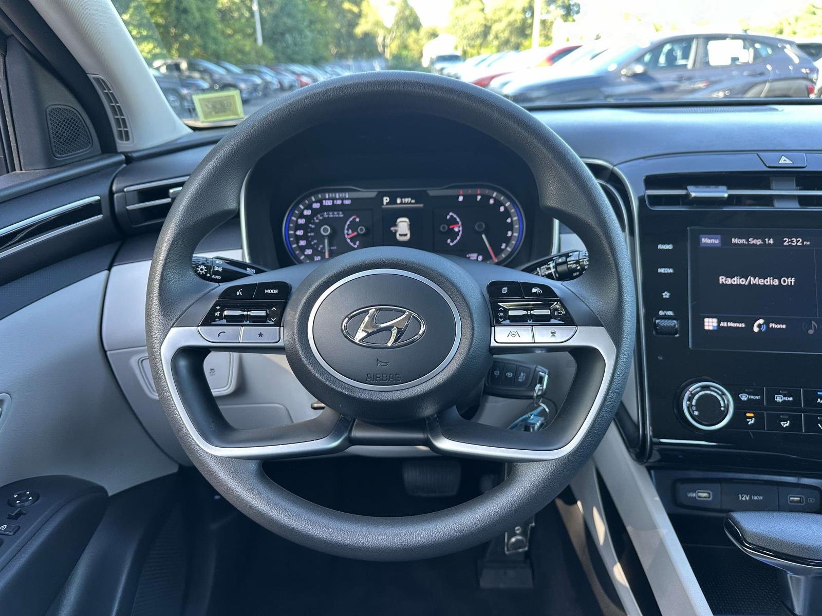 2024 Hyundai Tucson SE - Photo 21