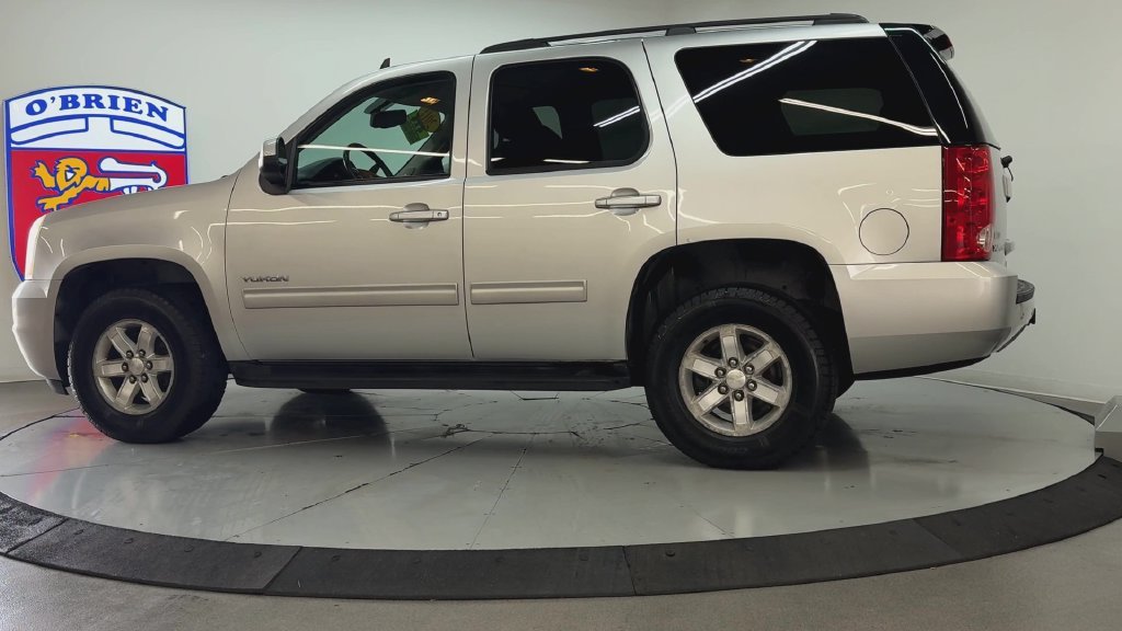 Used 2011 Pure Silver Metallic GMC SLE image 7